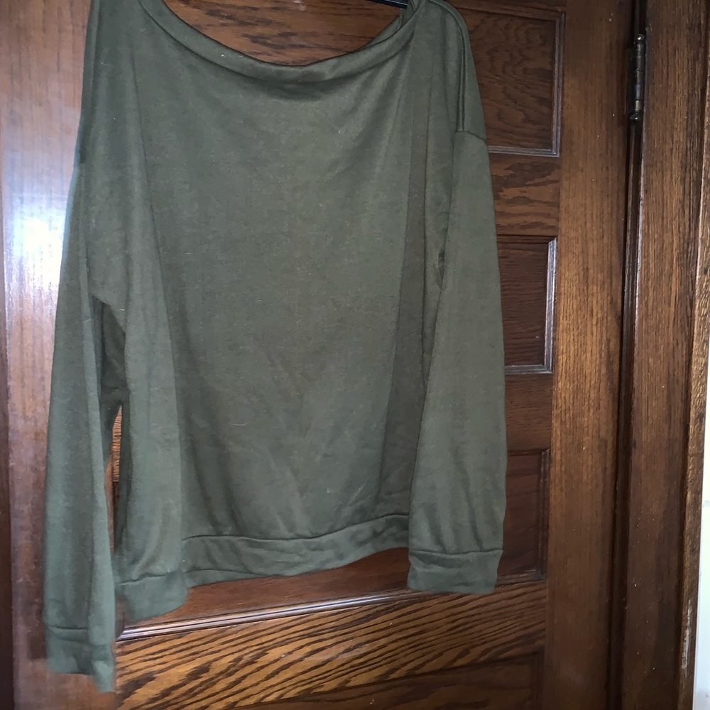 Sweatshirt